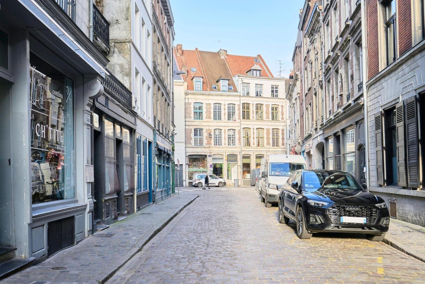Apartment With Parking In The Heart Of Old Lille Dış mekan fotoğraf